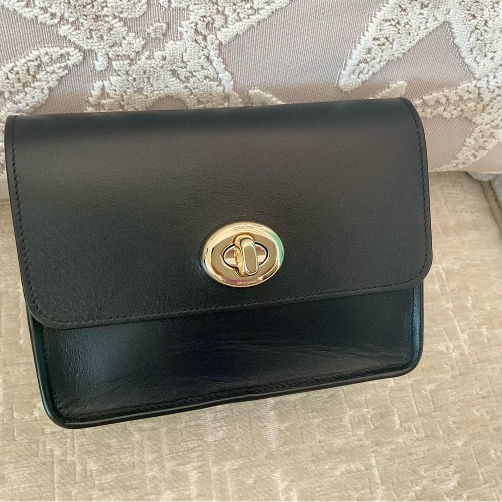 COACH Refined Calf Leather Turnlock Crossbody Clutch